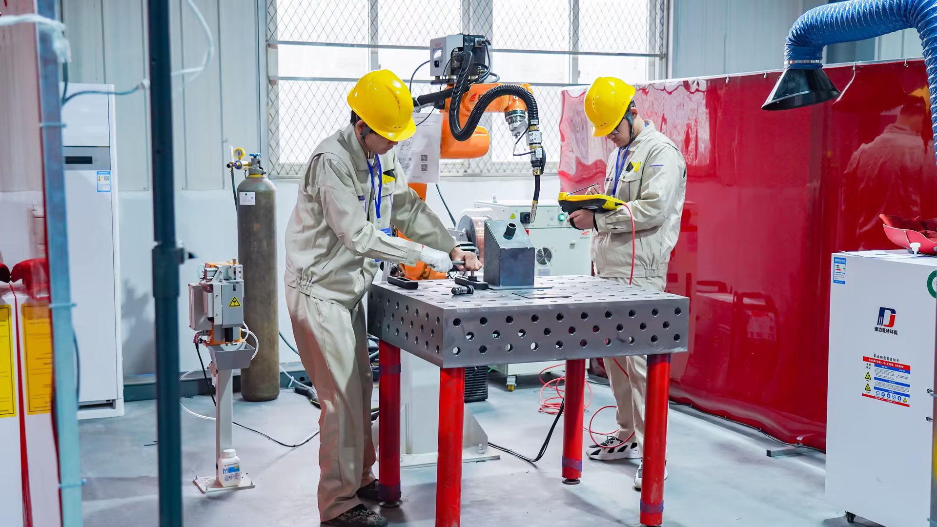 1705047950392992OYc7.jpg 1705047950392992OYc7.jpg